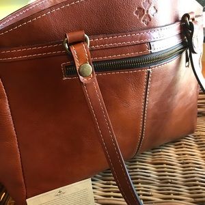 Beautiful leather satchel 😍